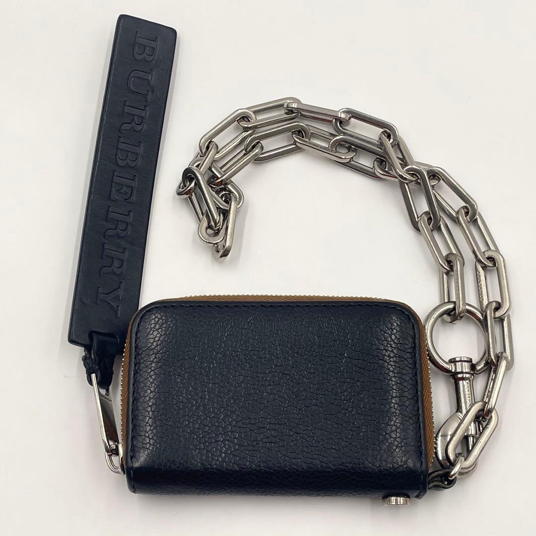 BURBERRY ケース チェーン&ストラップ付きコンパクトウォレット黒