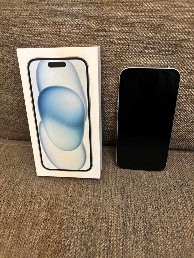 ✨Apple iPhone 15 ブルー 美品✨