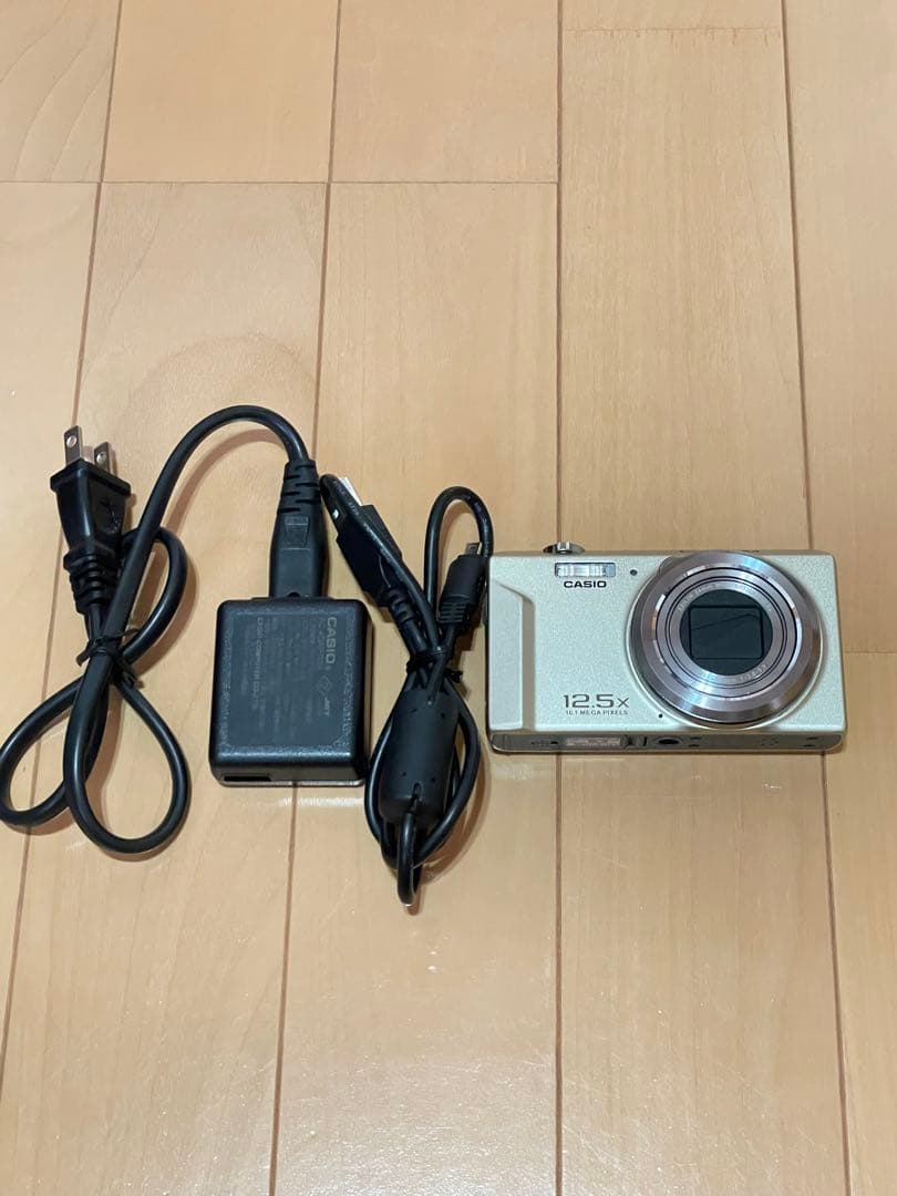 デジタルカメラ CASIO EXILIM EX-ZS150