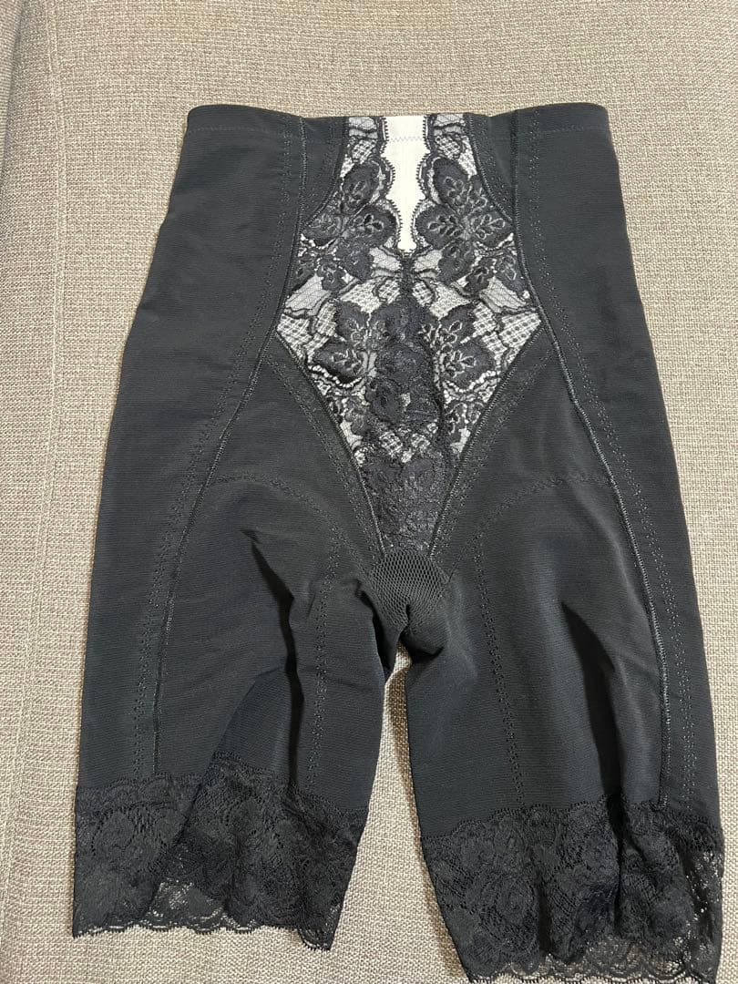 グラントイーワンズ　レギュラーガードル　70