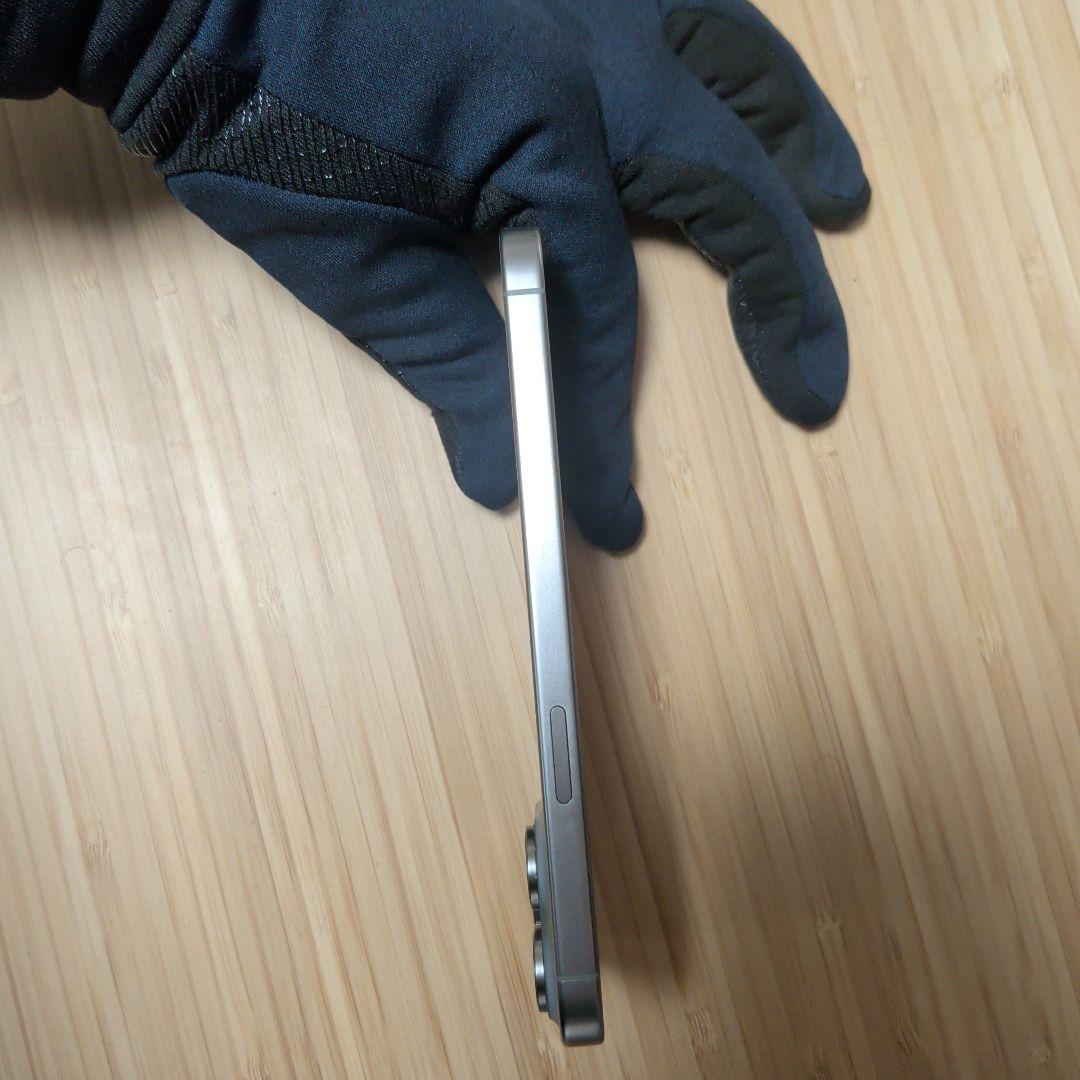 Apple iPhone 15 Pro max 本体　SIMフリー