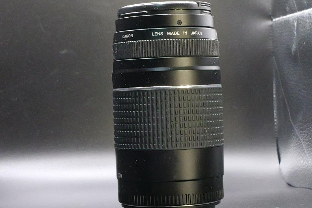 【美品】望遠レンズ Canon EF 75-300mm F4-5.6 Ⅲ　USM