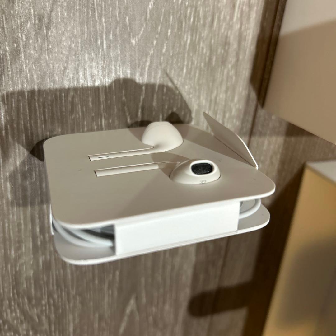 iPhone7 128GB SIMフリー　未使用のオリジナルイヤホン付