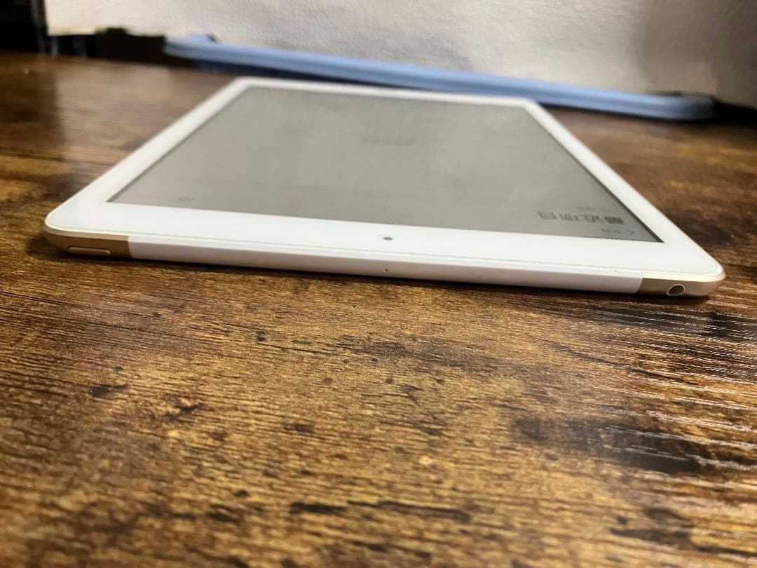 iPad (第5世代) 32GB