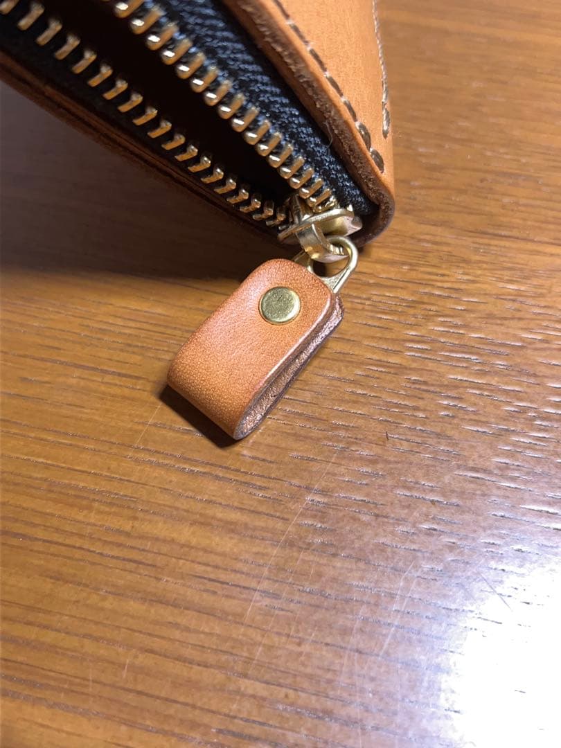 HERZ ヘルツ レザー ラウンドジッパー 長財布