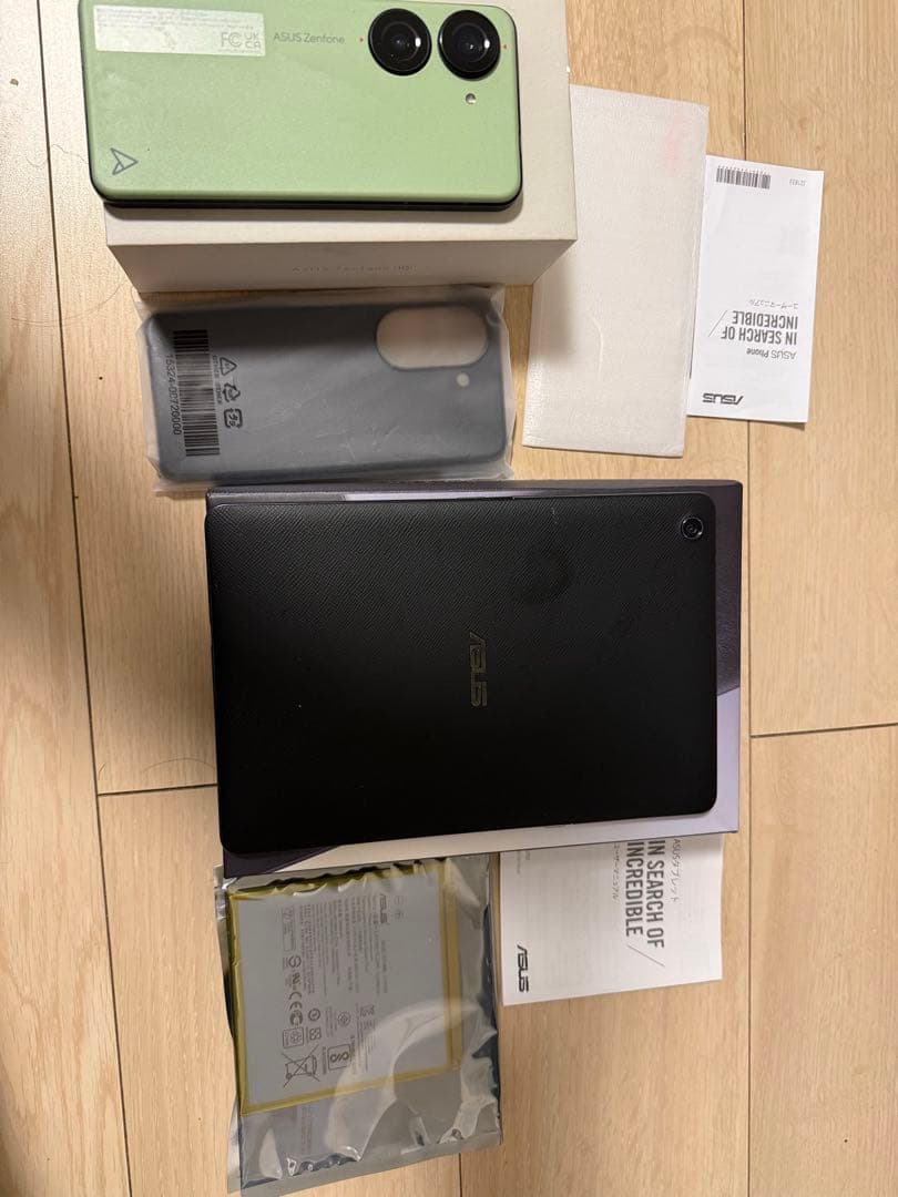 ASUS Zenfone10 2565GB＋タブレットZenpad　8　3.0