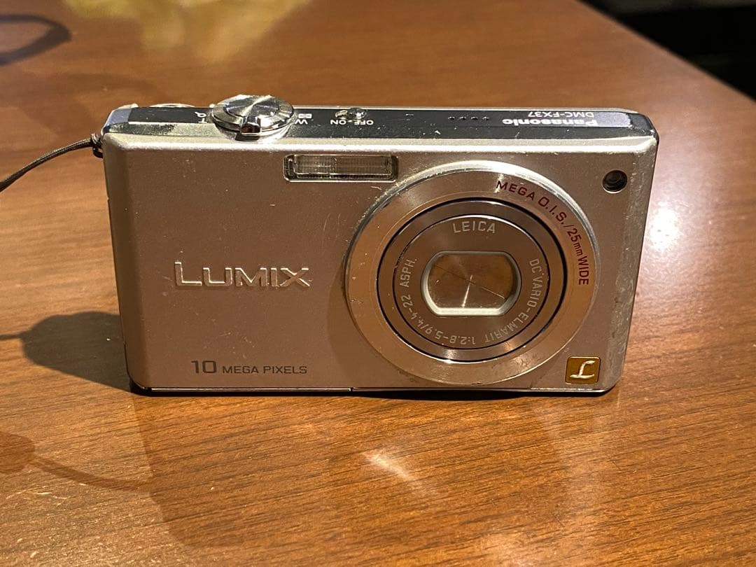 Panasonic DMC-FX37 コンパクトデジタルカメラ