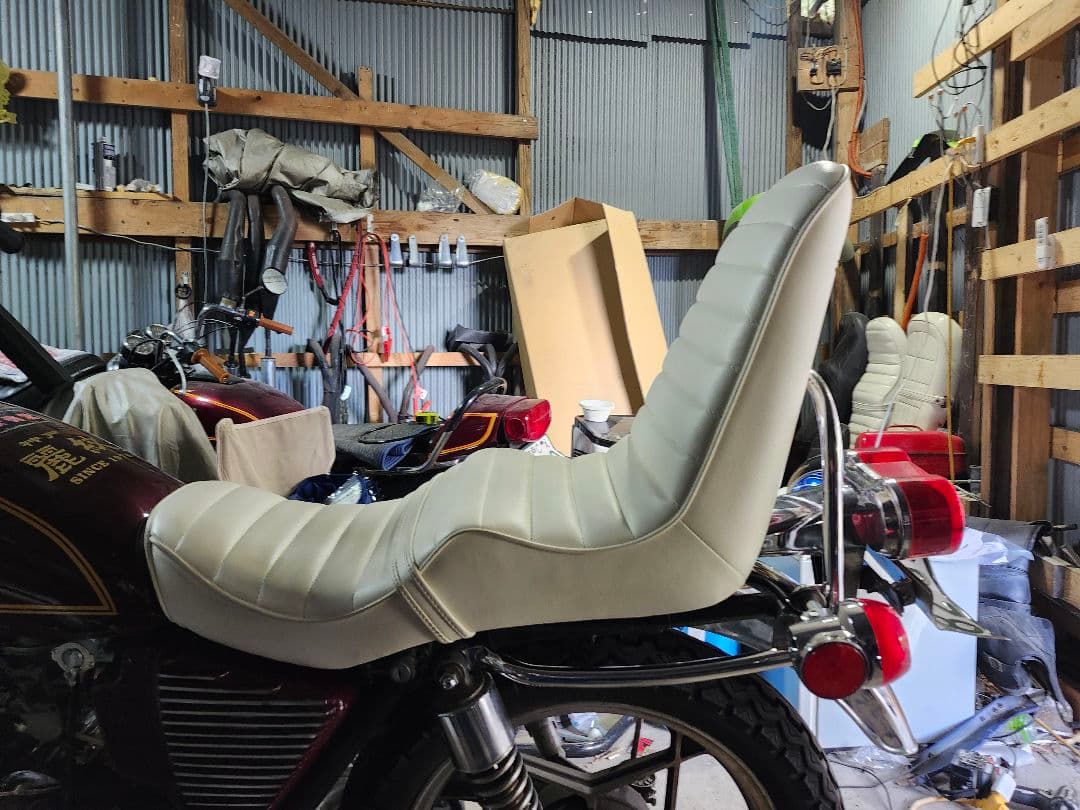 gs400l レザー 3段シート