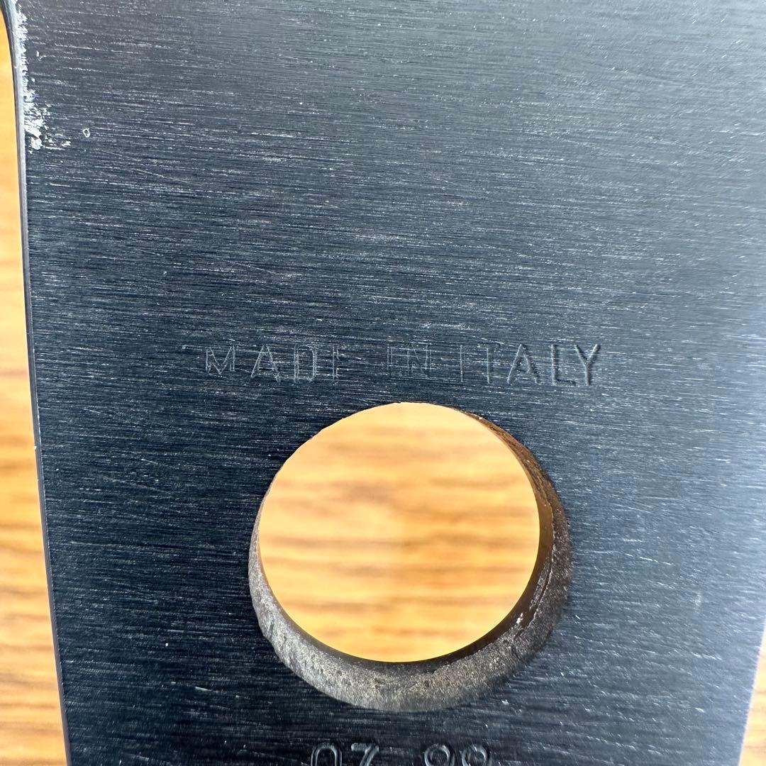 OMP ステアリング コルシカ ディープコーン レザー ホーンボタン付き