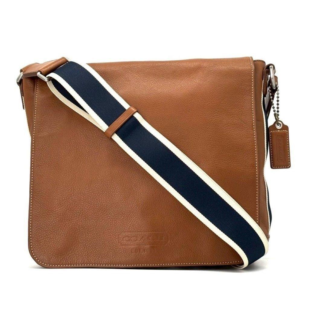 コーチ　ヘリテージウェブレザーメッセンジャーバッグ ワンショルダー A4収納可