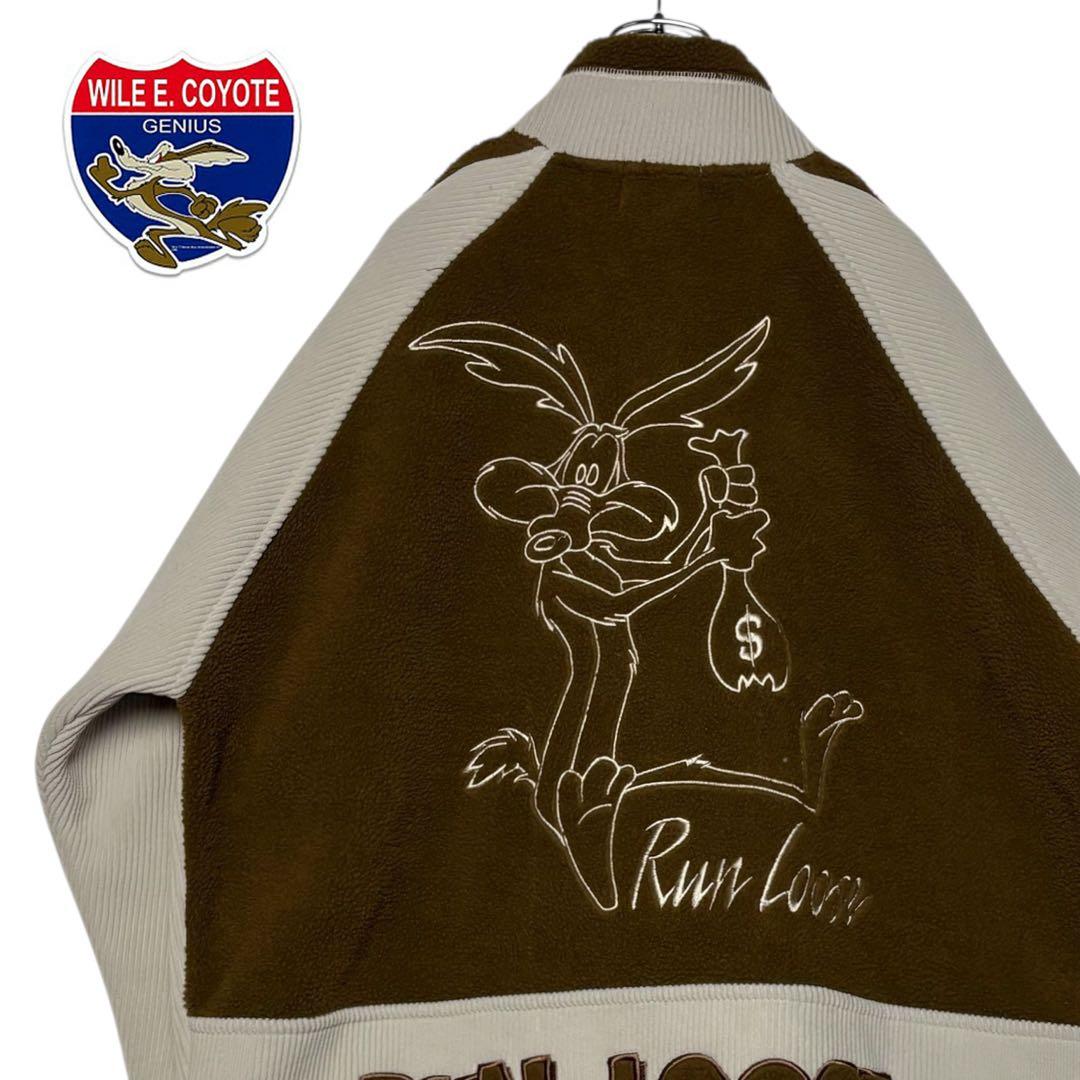 2点セット　写真1のジャケットと写真2.3のTシャツ