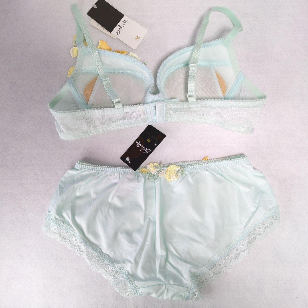 サルート　ワコール　新品　ブラB75/ショーツL　リボンブラ