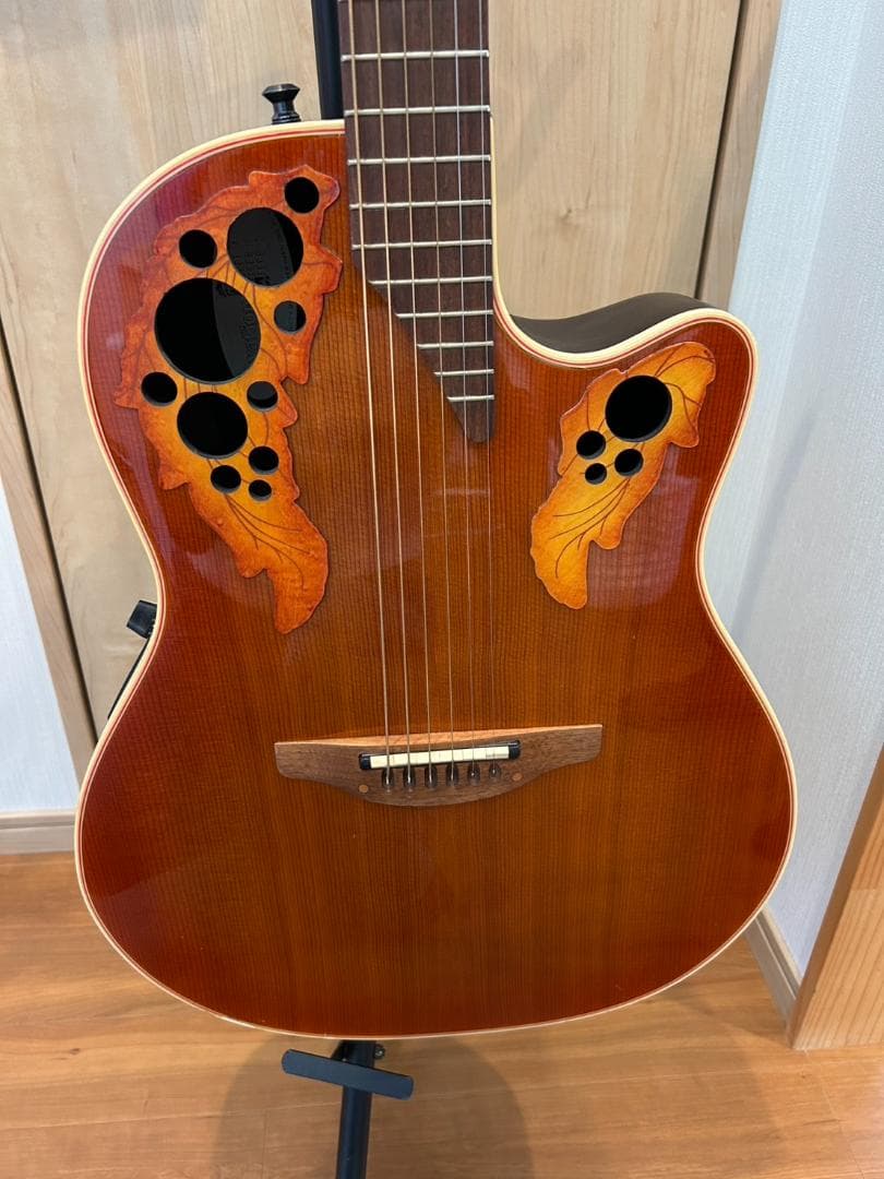 Ovation 6768 Elite Standard ハードケース付き