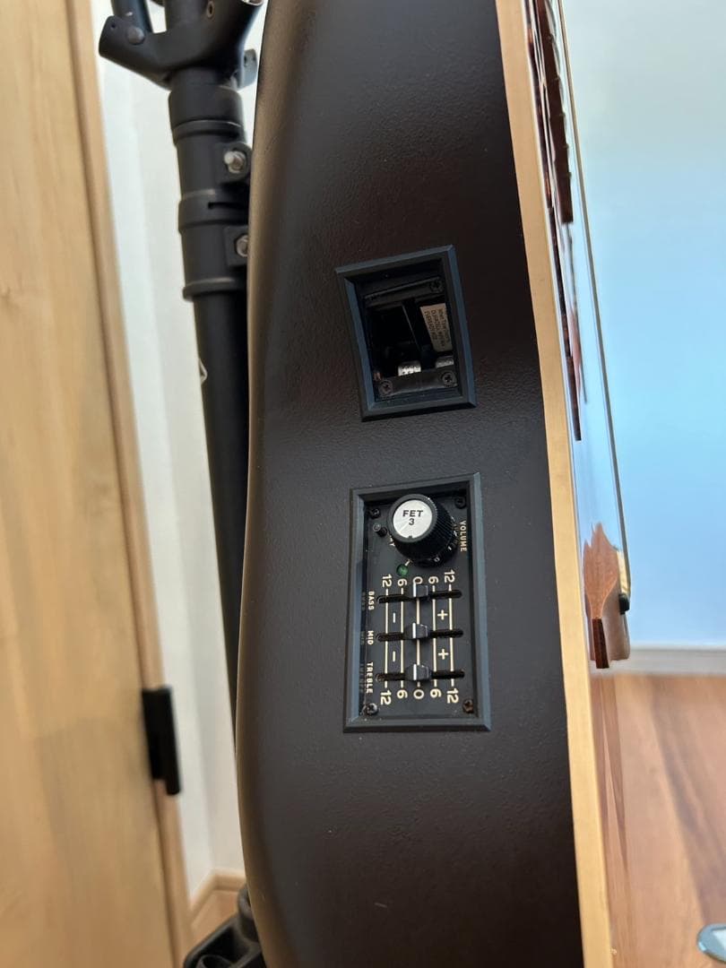 Ovation 6768 Elite Standard ハードケース付き