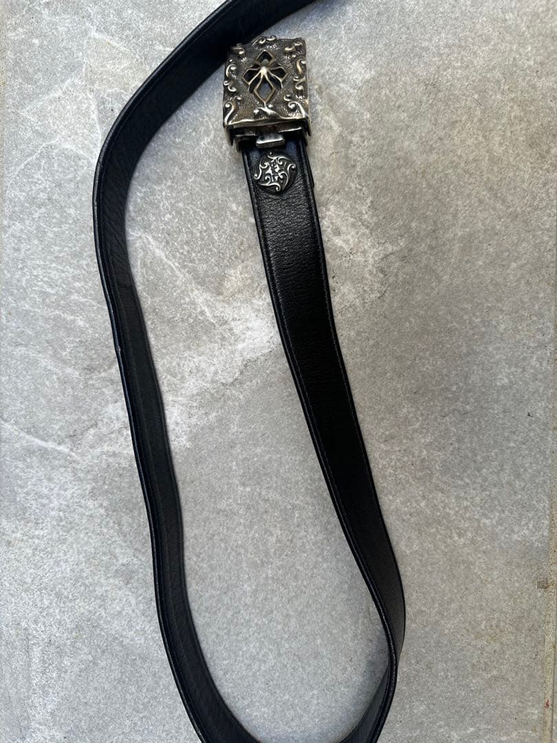 BWL 装飾的クロスデザイン ベルト