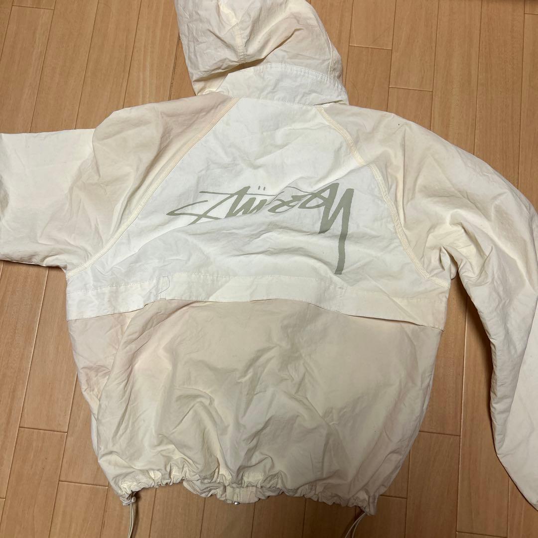 Stüssy ホワイト フード付きジャケット