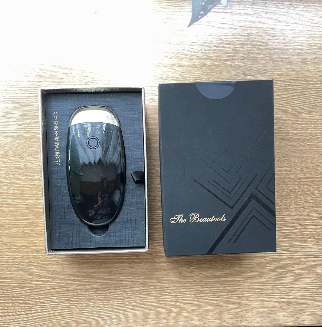 The Beautools FacePump Premium 美顔器