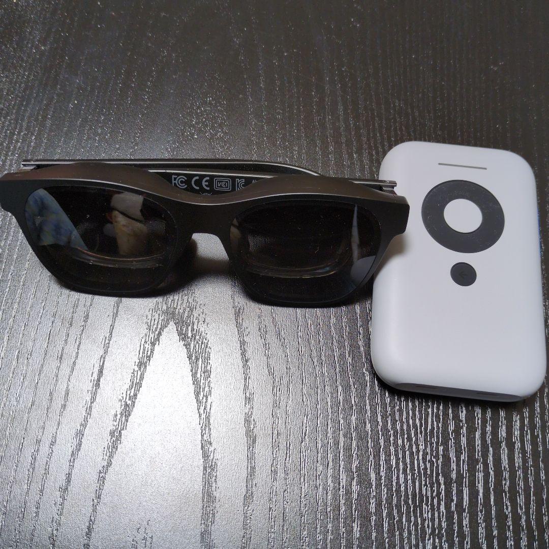 サングラス型ディスプレイ