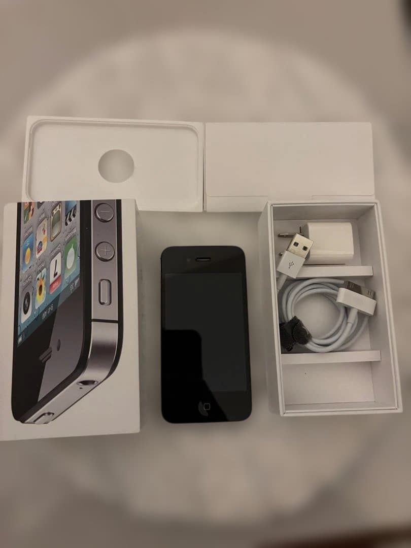 【極美品】iPhone 4s Black 付属品完備 動作確認済み