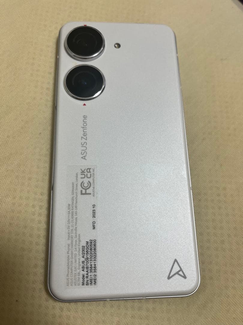 ASUS Zenfone10 256gb コメットホワイト