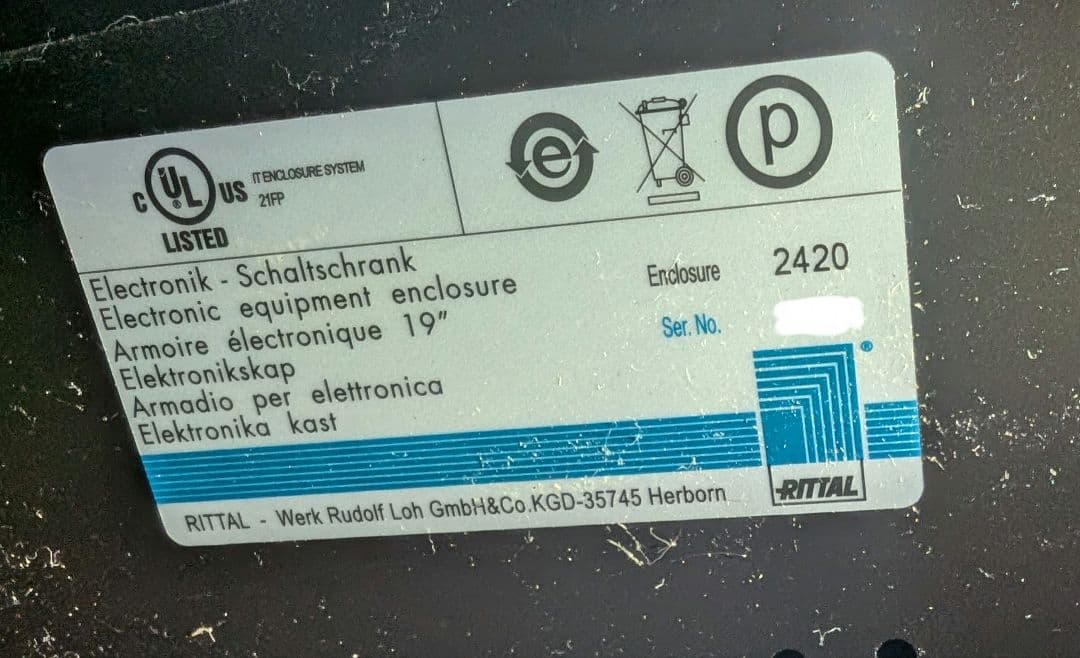 DELL PowerEdge Rac Enclosure 2420 サイズ24U