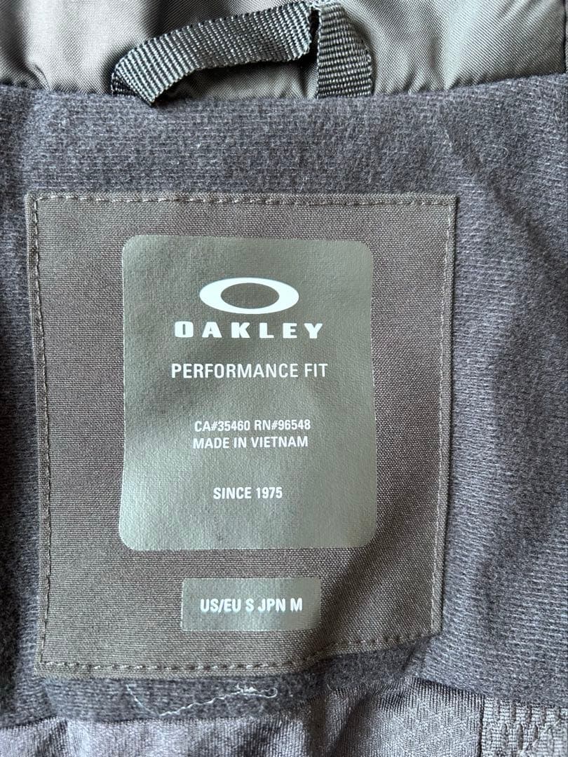 Oakley スノーボードウェア　上下セット　黒・キャメル