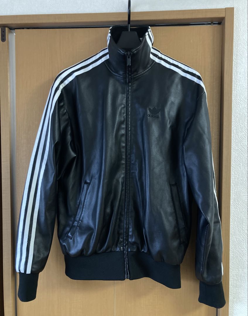 「即完売品」adidas ブラックレザージャケット Sサイズ　ファイヤーバード