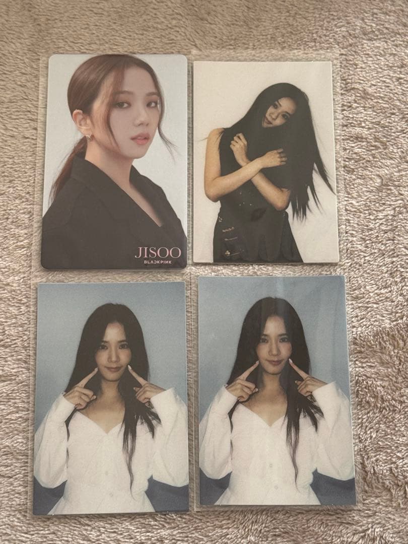 THE ALBUM JISOO ユニバ特典 トレカ