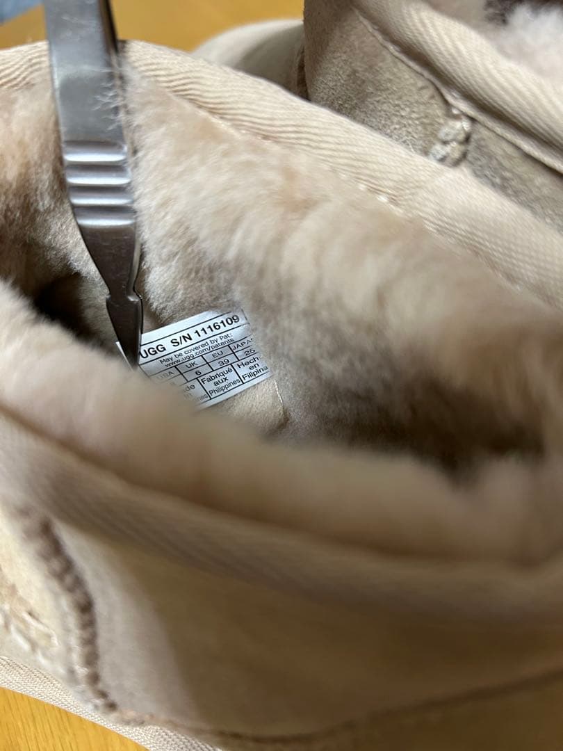 未使用　UGG アグ W CLASSIC ULTRA MINI 25