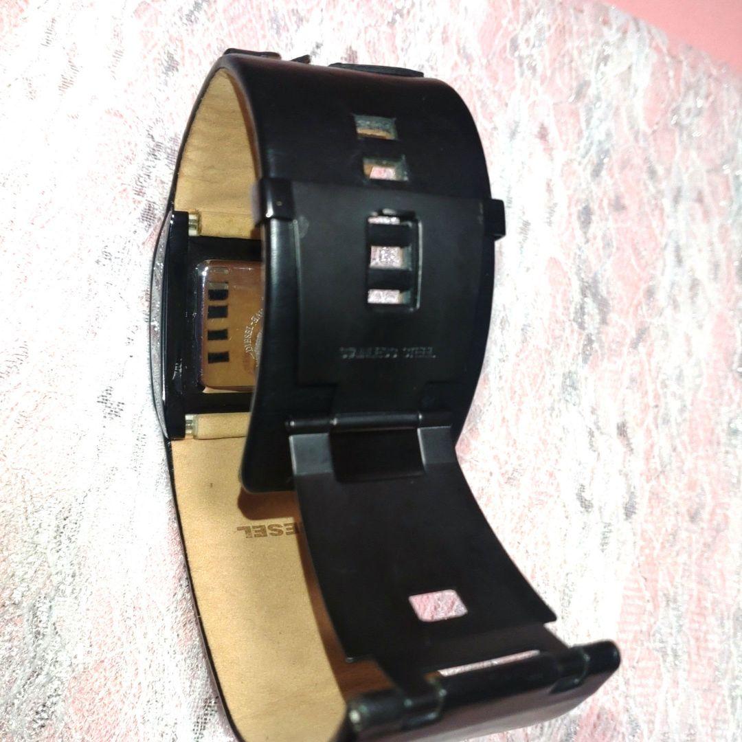 ✨新品電池☆稼働美品✨DIESEL✨ディーゼル　デジタル腕時計　DZ-7066