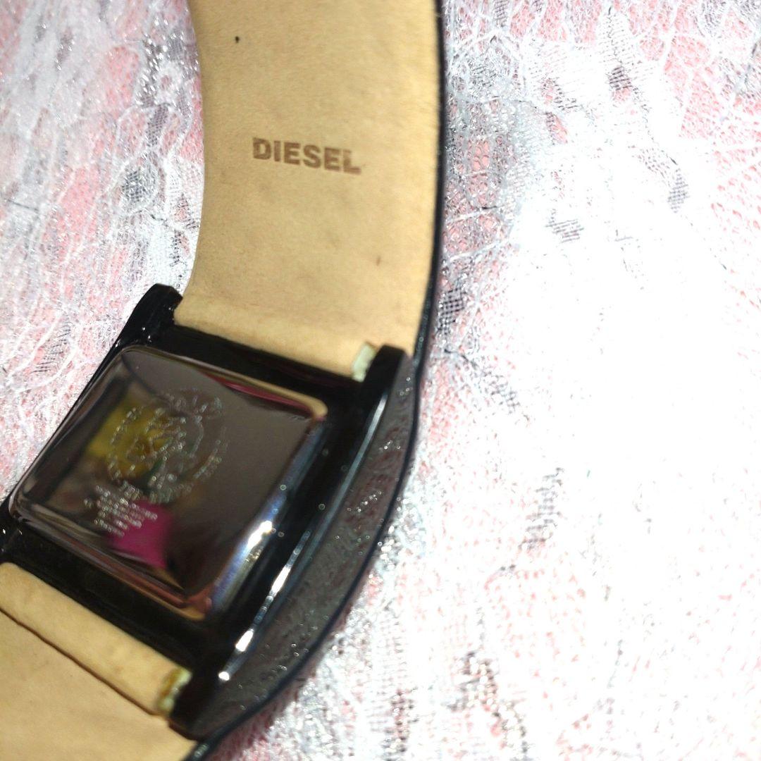 ✨新品電池☆稼働美品✨DIESEL✨ディーゼル　デジタル腕時計　DZ-7066