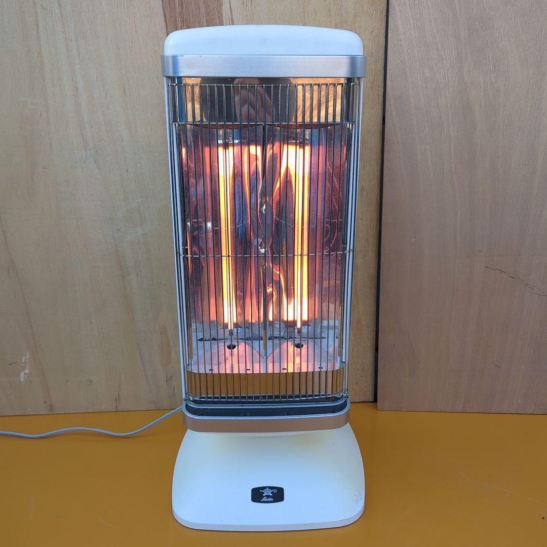 アラジン遠⾚グラファイトヒーター 2灯管 縦横ローテーション 首振り 1000W