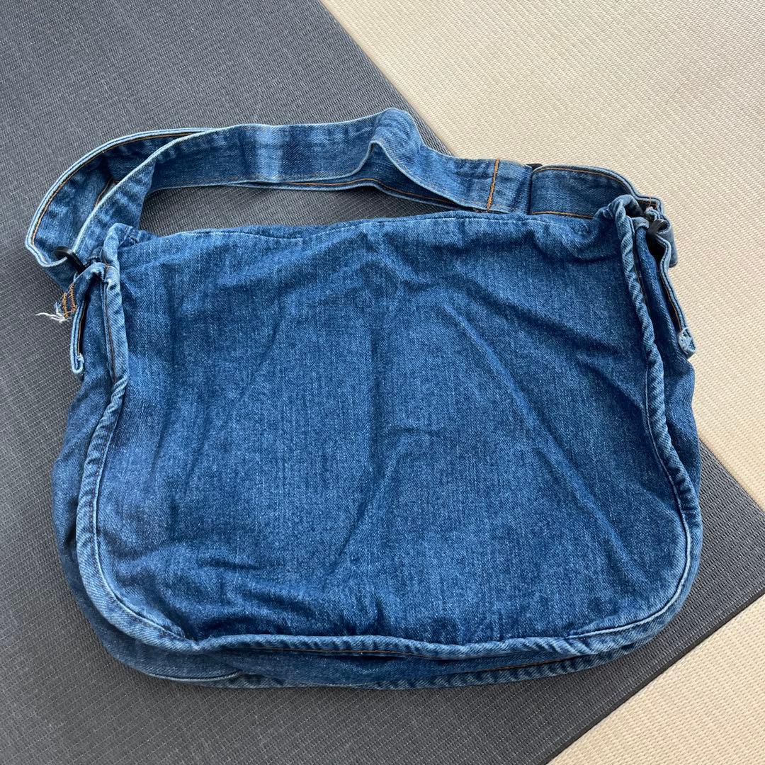 美品 ハンティングワールド メッセンジャーバッグ USA デニム エンボス 青