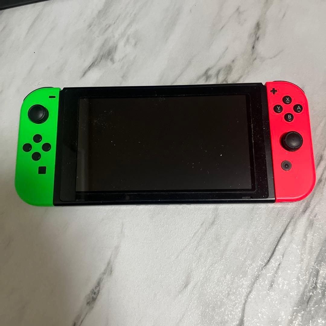 Nintendo Switch グリーン/レッド本体
