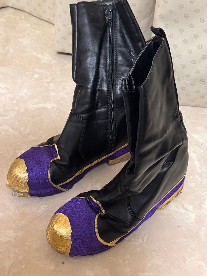 ヴ*ル様 ツイステッドワンダーランド　式典服ブーツ付き