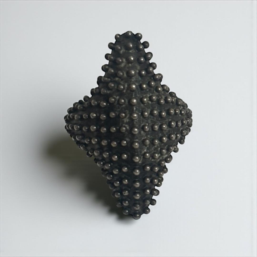 松本潤着【Ugo Cacciatori 】ウーゴカッチャトーリシルバーリング