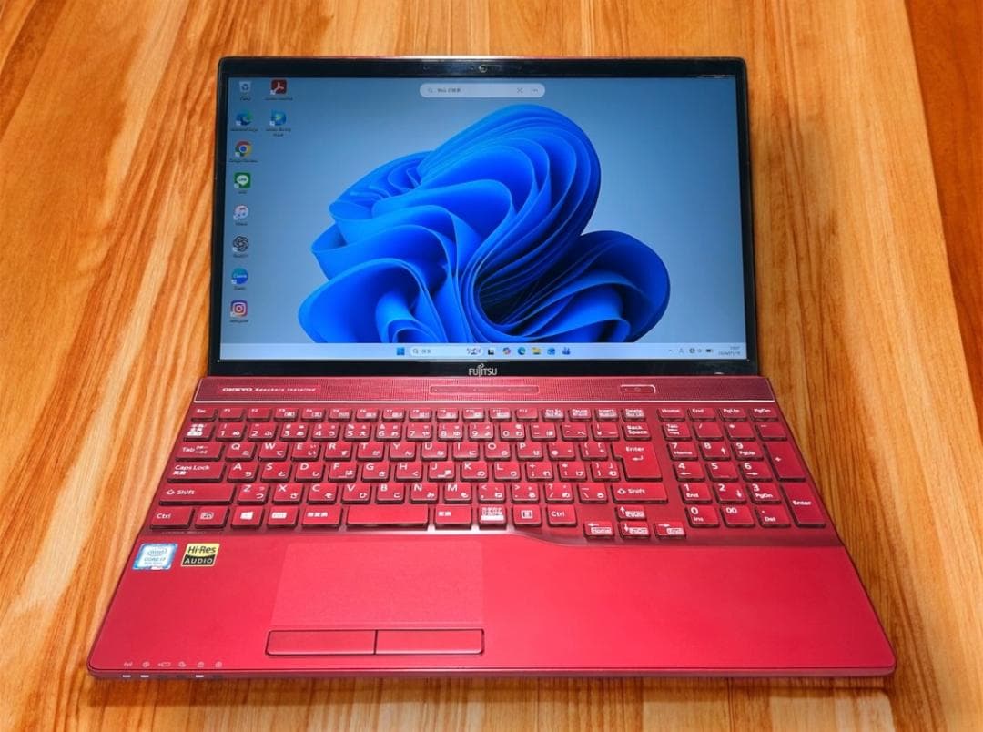 【保証付】富士通 Fujitsu AH53/C2 レッド Core i7 8GB