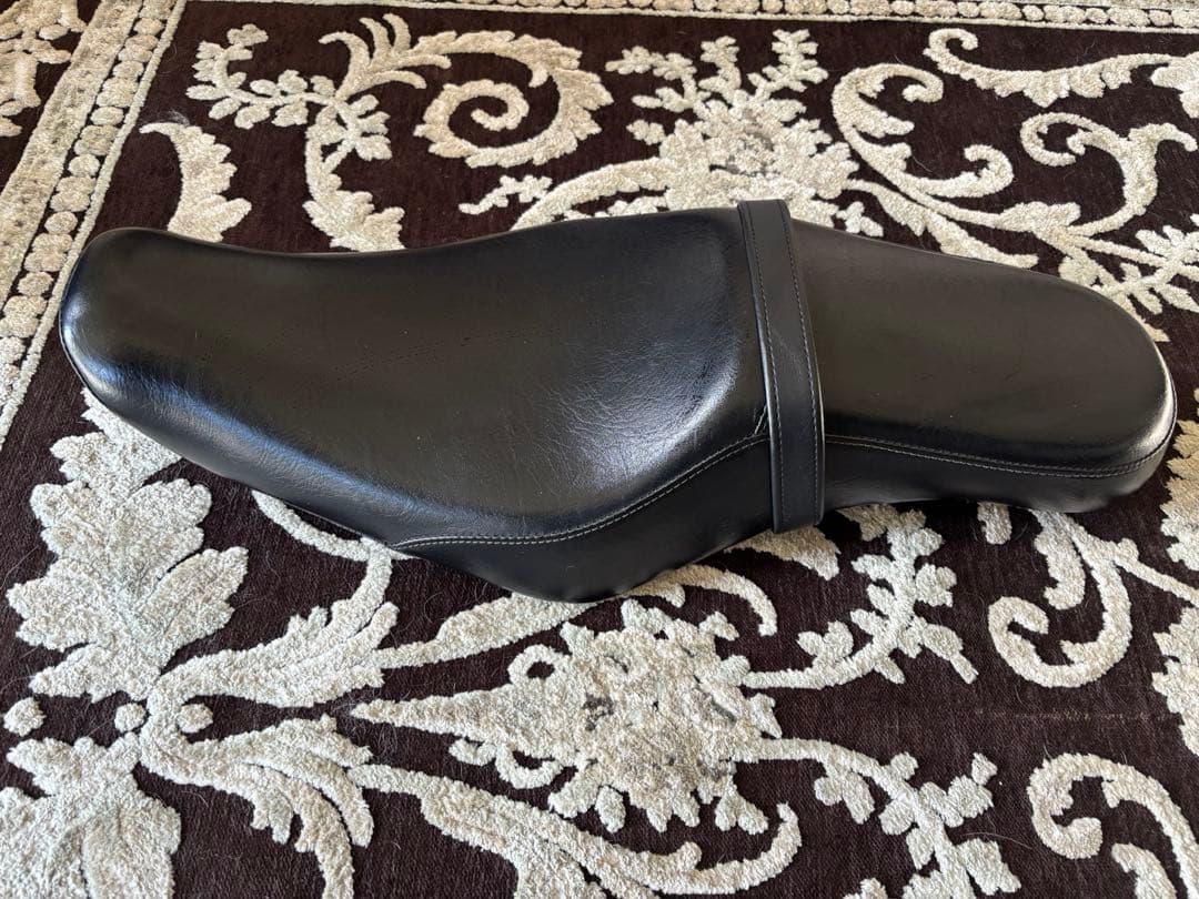 スポーツスター／カスタムシート/2004-/ハーレー