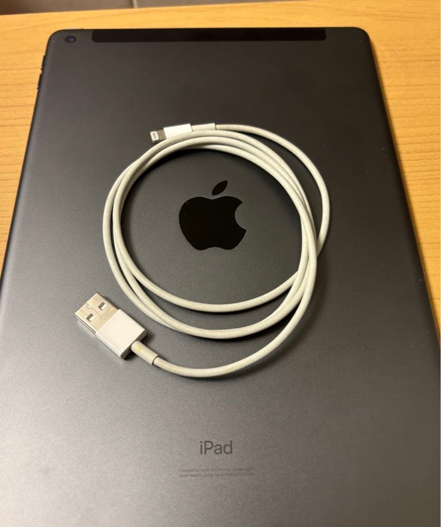 iPad 第8世代 スペースグレイ 32GB Wi-Fi+cellular
