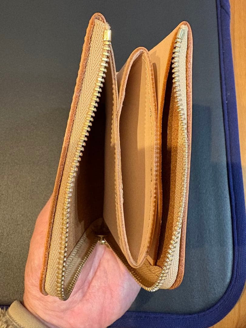 土屋鞄　プレーンヌメ Lファスナー