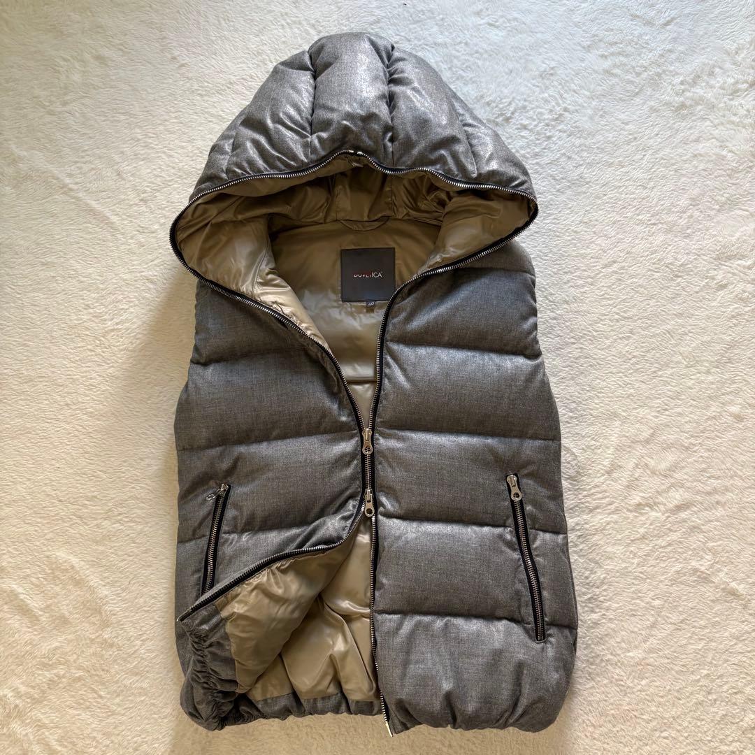 極美品　デュベティカ　ダウンベスト　チェルッティ　カシミヤ グレー　L