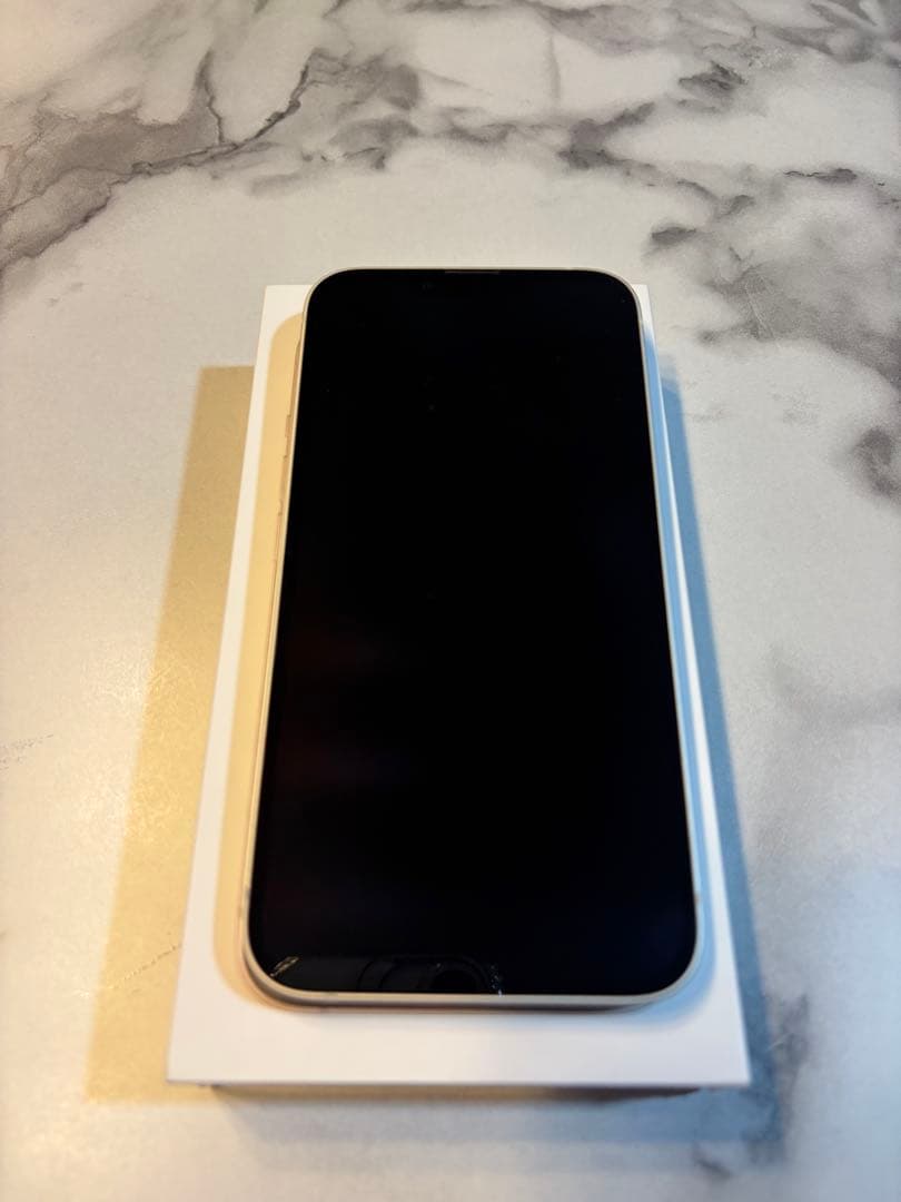 iPhone14 256GB スターライト（白）