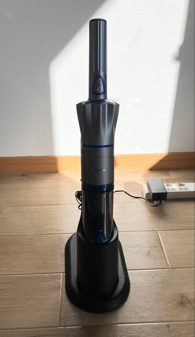【美品】INVICTUS ONE インビクタスワン V2 コードレスクリーナー