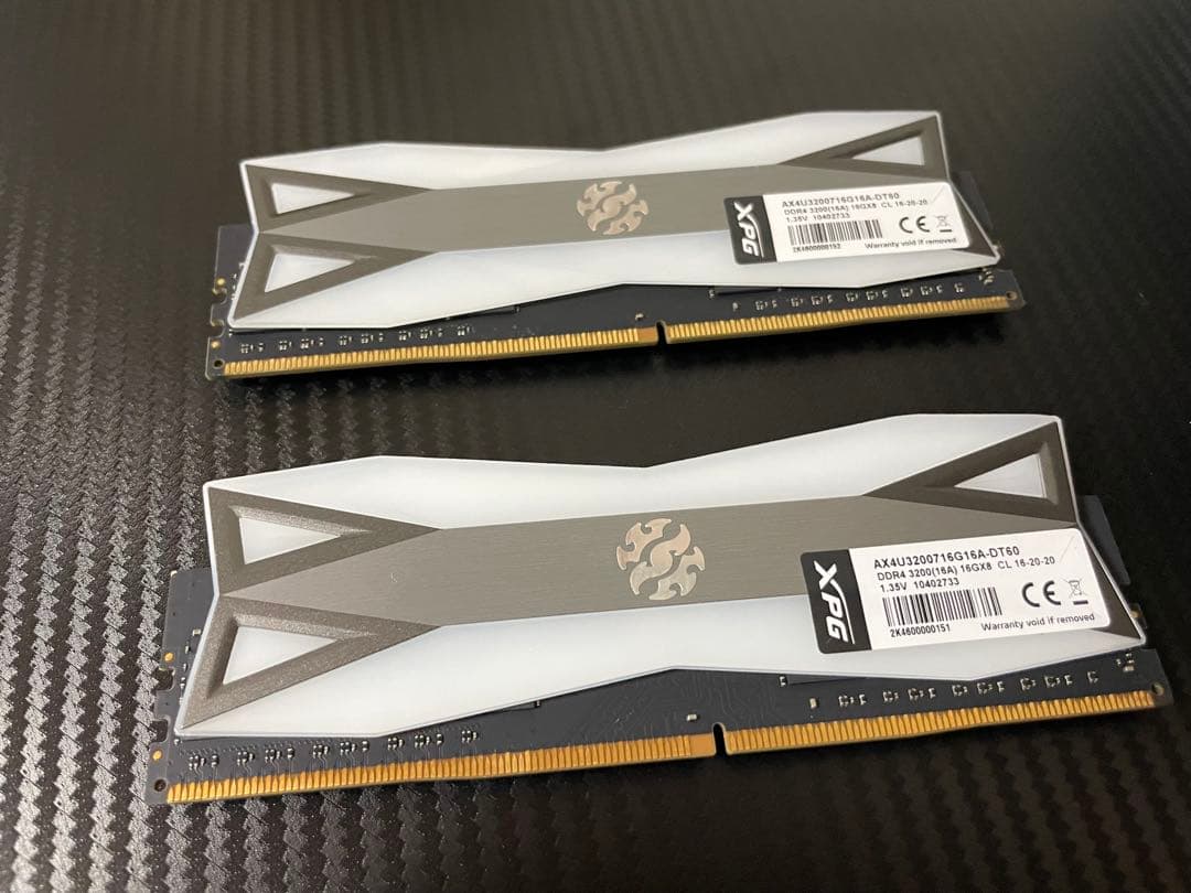 XPG ddr4-3200 32GB（16GB×2）