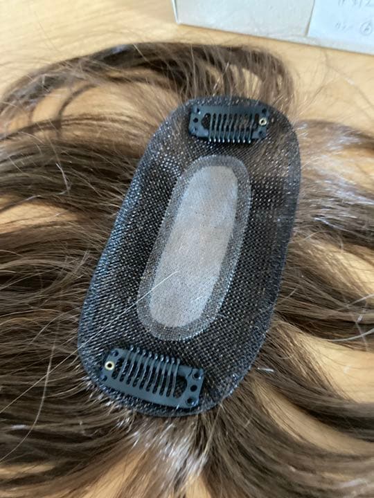 ももウィッグ　トップピース