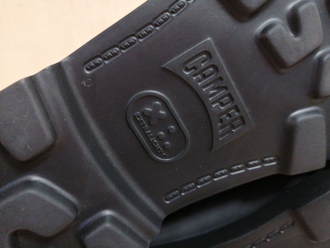 美品 Camperブルートゥス アンクルブーツ ブラック 37