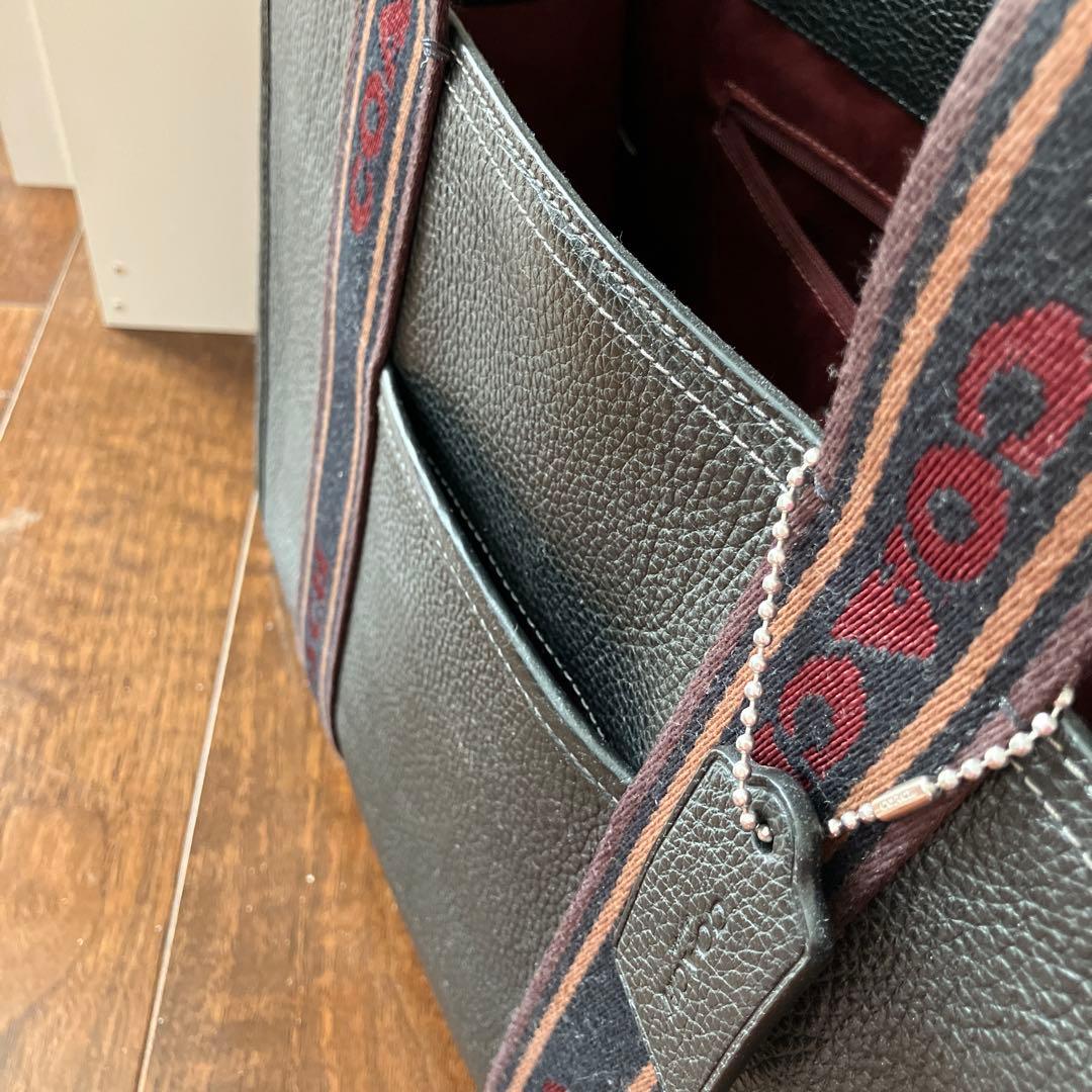 COACH ブラックトートバッグ