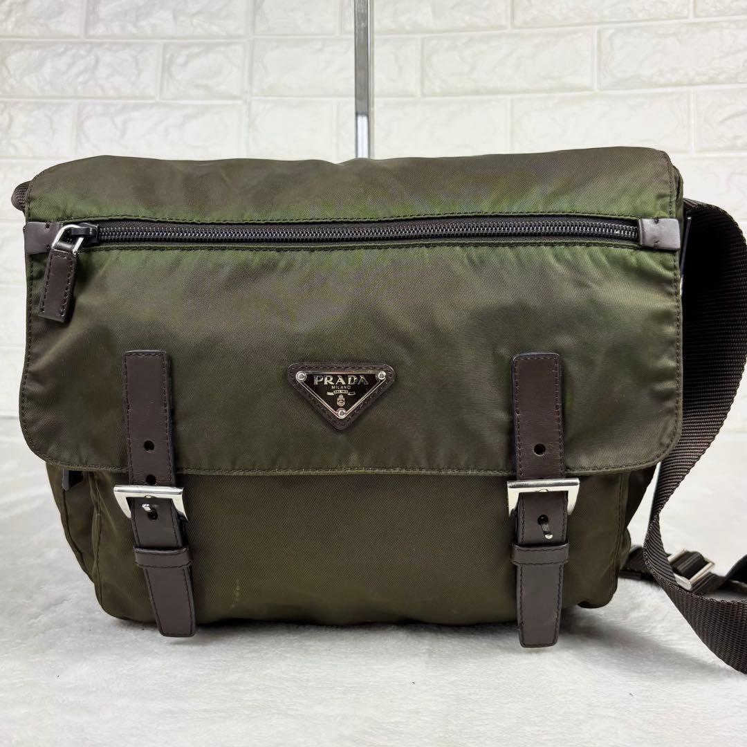 PRADA プラダ ナイロン メッセンジャーバッグ ショルダーバッグ カーキ