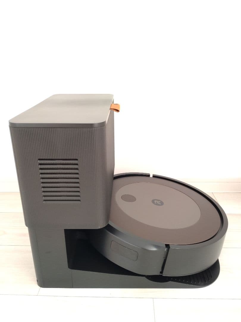 iRobot Roomba j9+　ロボット掃除機+Clean Base