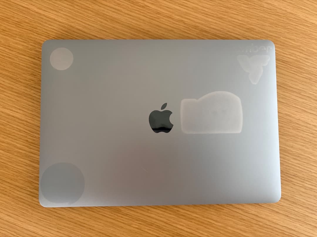 MacBook Pro 13インチ 2020 M1 16GB 1TB シール跡